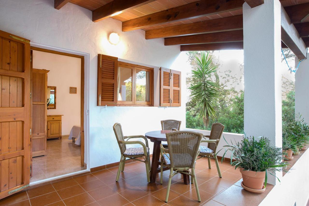Apartamentos Molina 9-10-11 Es Caló Extérieur photo