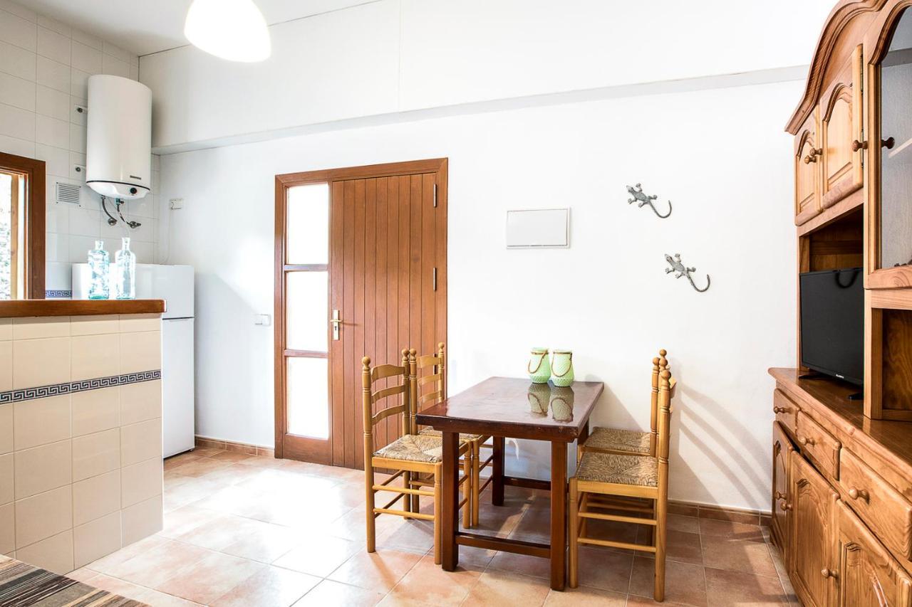 Apartamentos Molina 9-10-11 Es Caló Extérieur photo