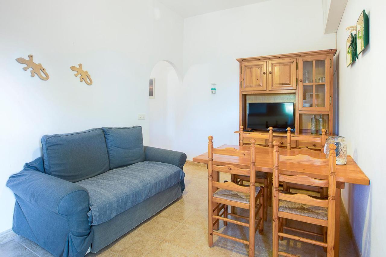 Apartamentos Molina 9-10-11 Es Caló Extérieur photo